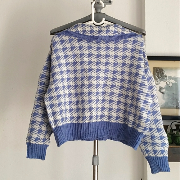 Woolen Sweater Top - Picture 5 of 6